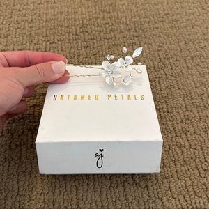 Untamed Bridal hair pin